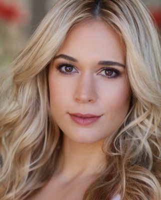 Lauren compton Lauren compton