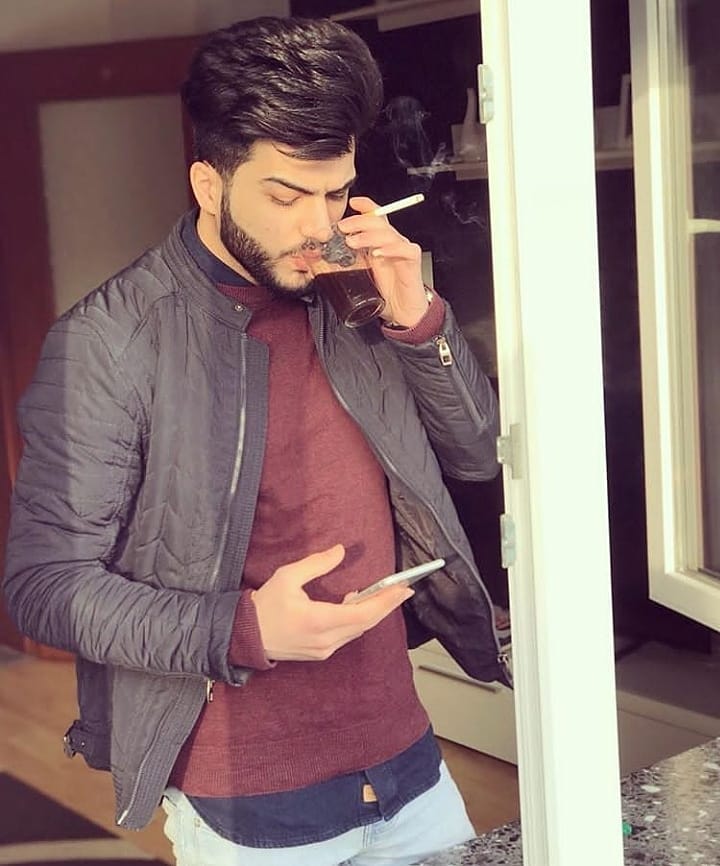  hamidbiro2 on Instagram    BsPgG83AB16 0JPG
