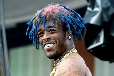 Uzi dance 01