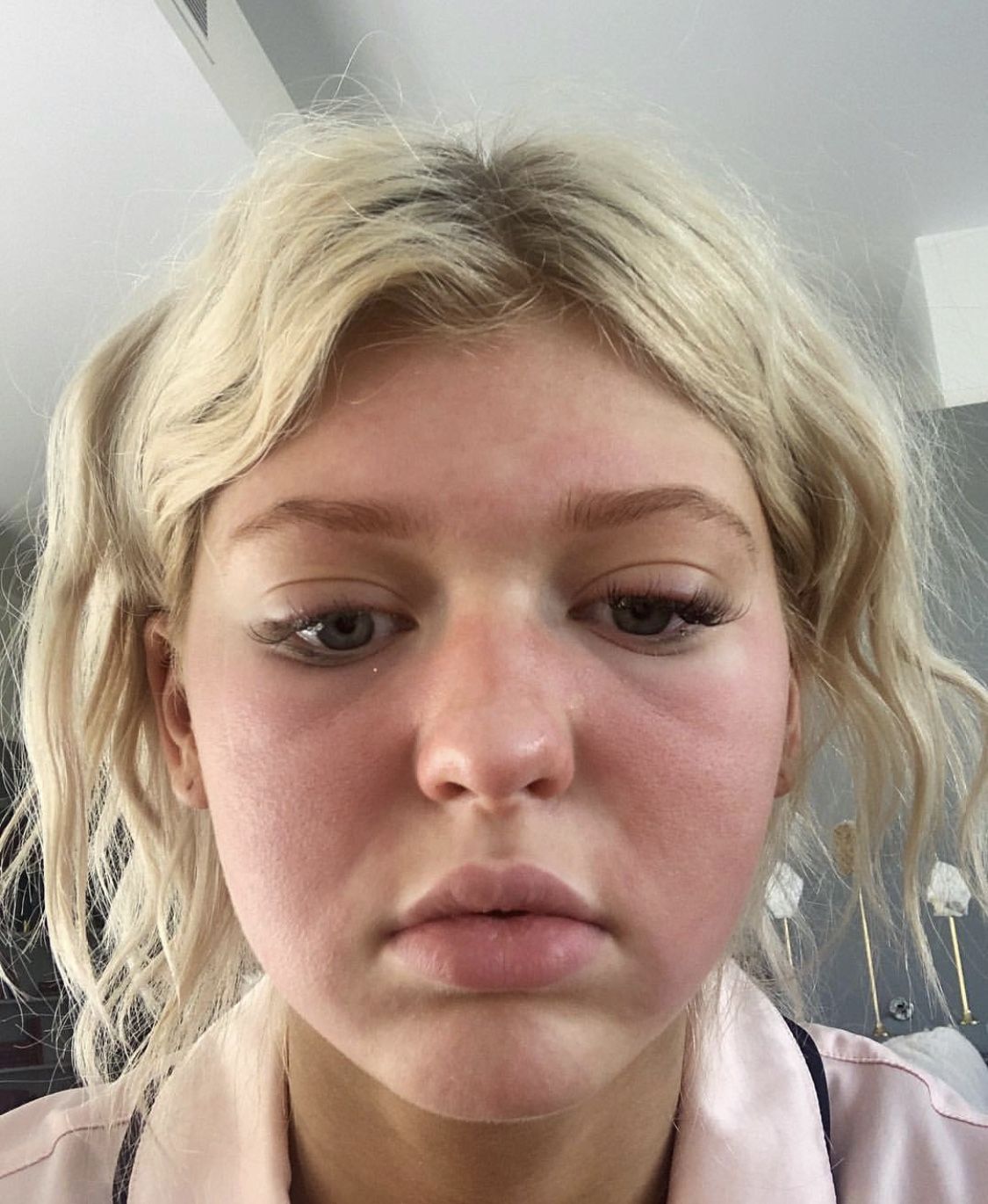 37BA70CA 40F8 4CDC 9D4A 088BEECE79BE