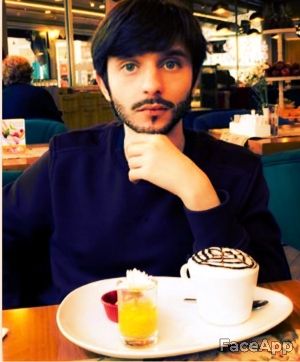 FaceApp 1569762608994