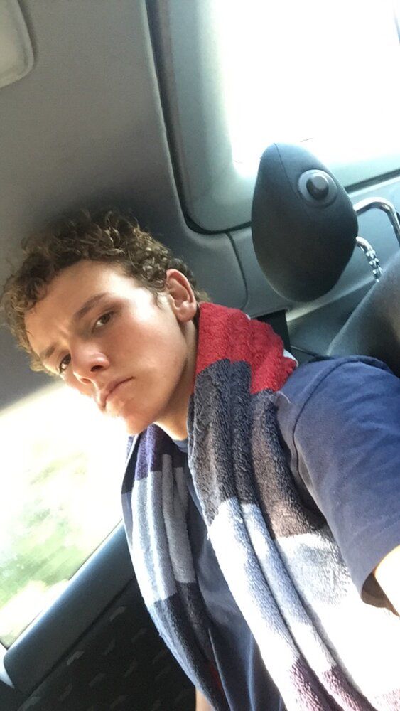 40B40B1F 5877 4173 85BF 9349DCC1D5C9