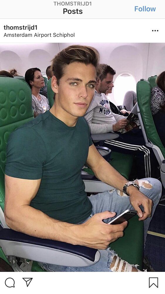 7964BCFD A421 4676 A0B2 33B1C6A170FB