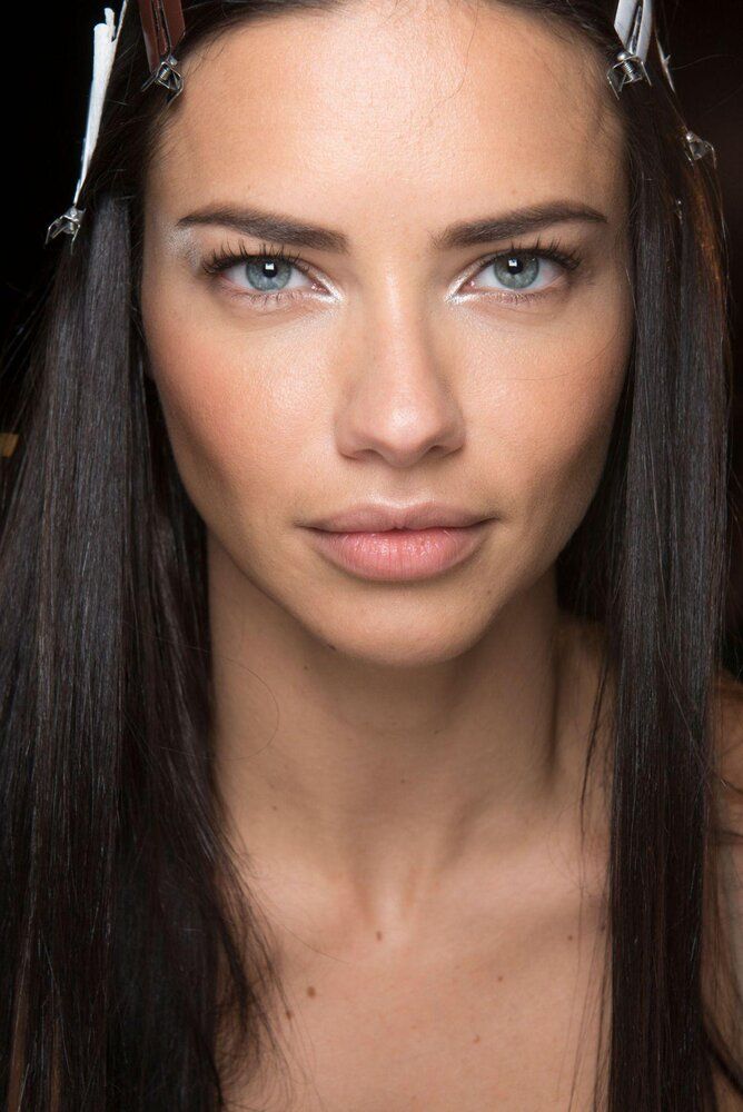 Adriana lima versace s s 2017 sow in minal september 2016 5