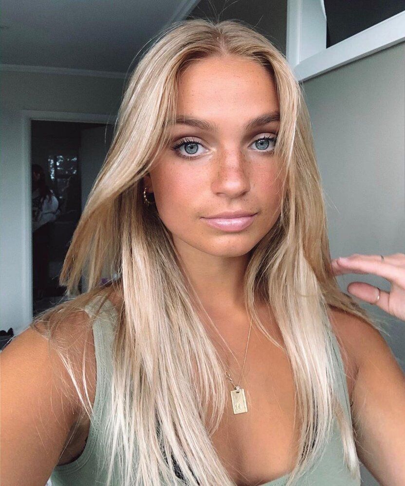 B27E5701 B410 497B 815D AB175BAE314C