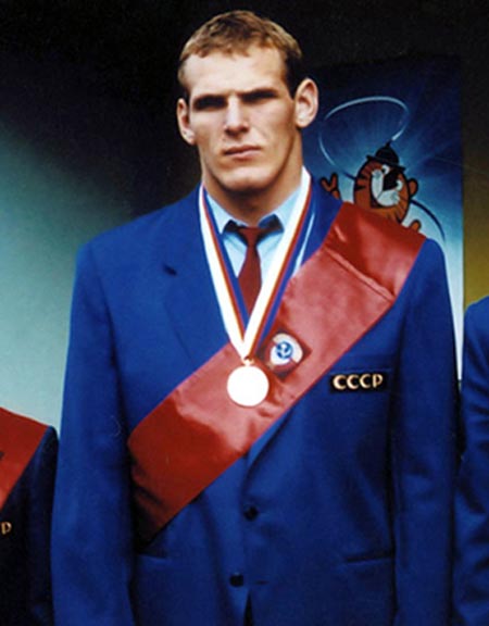 Alexandr Karelin v molodosti