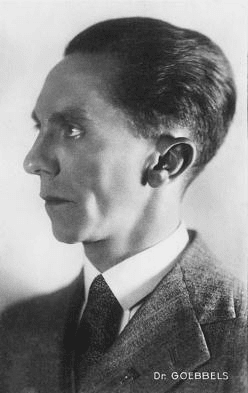 Bundesarchiv Bild 102 01888A2C Joseph Goebbels