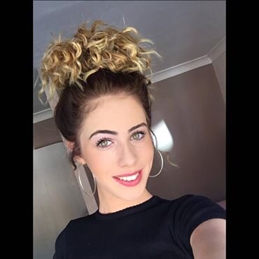ellietaylor - Copy.jpg