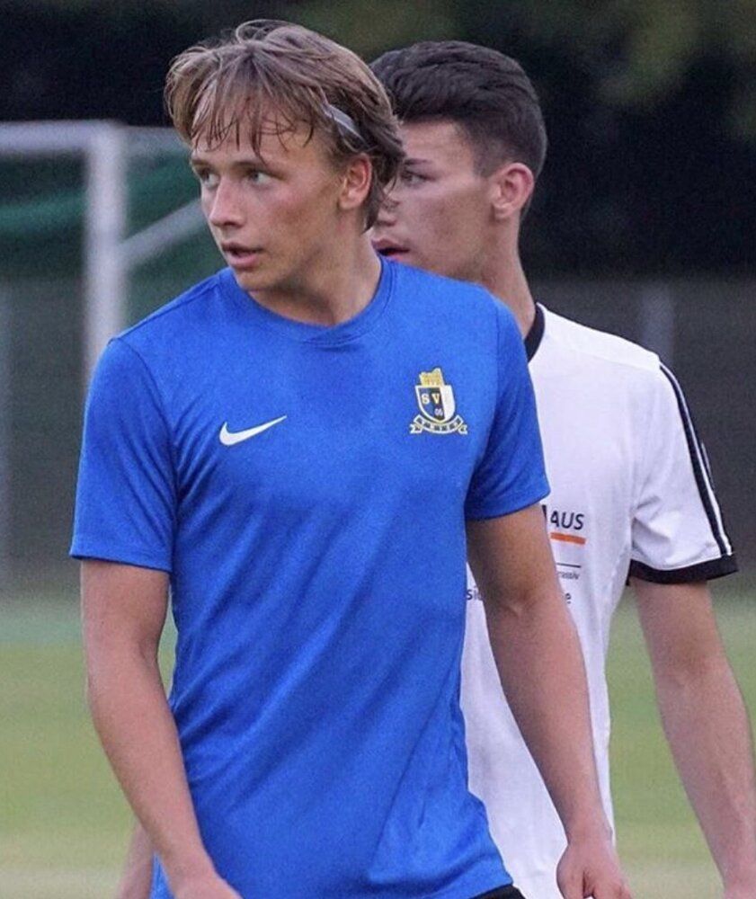 AC7A17D9 0ADA 43C7 B3F1 8B0BF41F852E