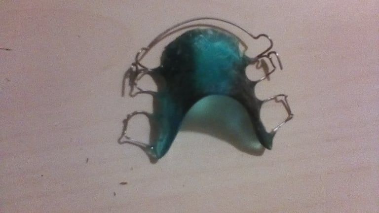 Retainer