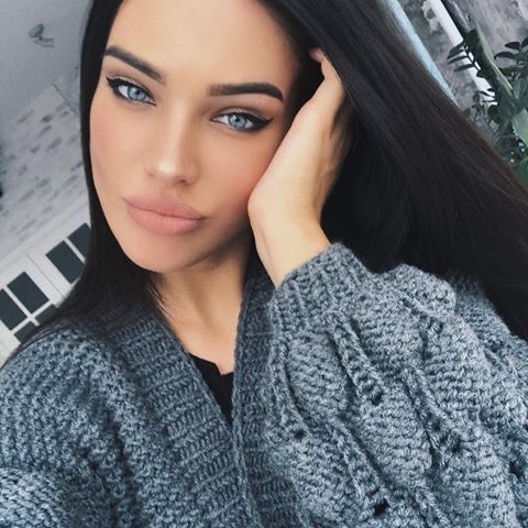 EEB837B1 4399 4D19 98F9 A3CC88D54058