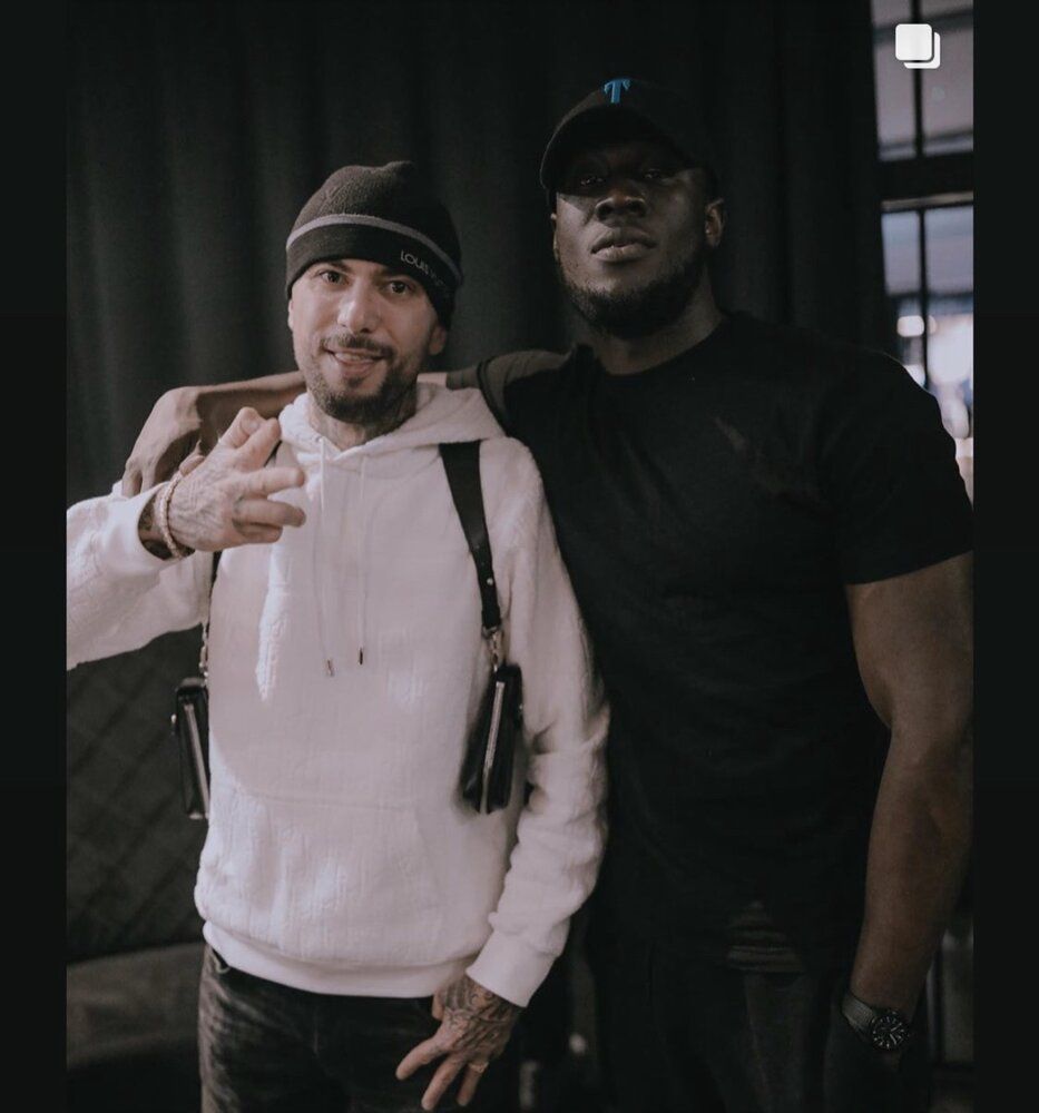 0D9ED08C 357E 4BC1 890B 21E9D7C8D469