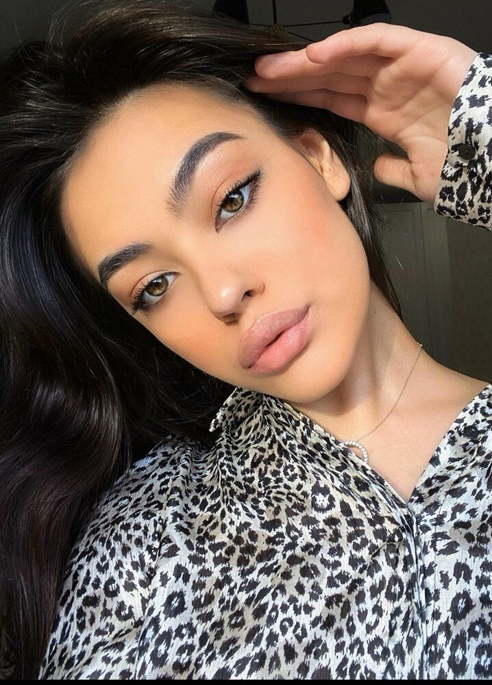 1D9377F6 83DF 46D4 8B6E 9468B8F9C572