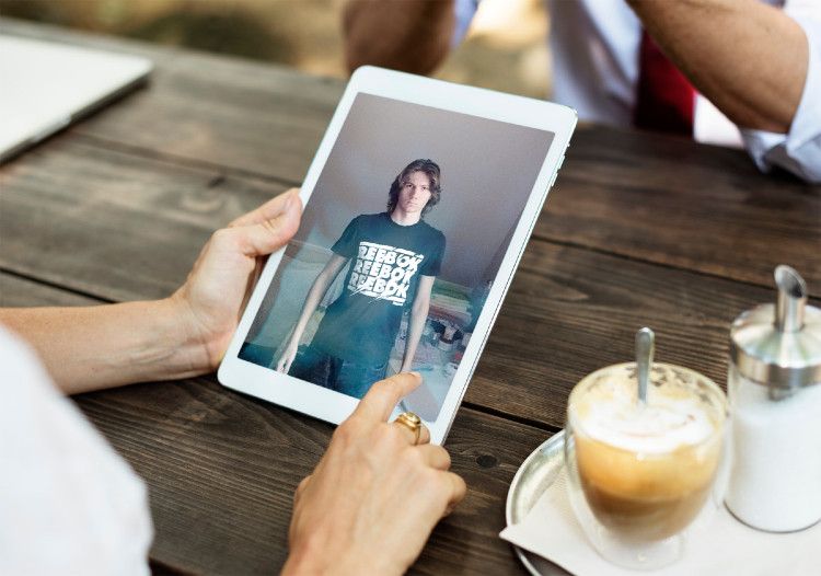 VS6QRCW59VlvEzIIfUiUvQ r