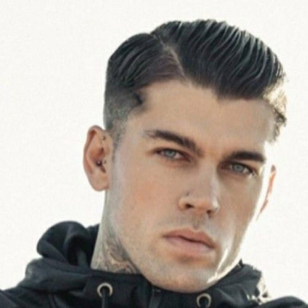 EE256105 645D 4124 A68A 30ED4474980B