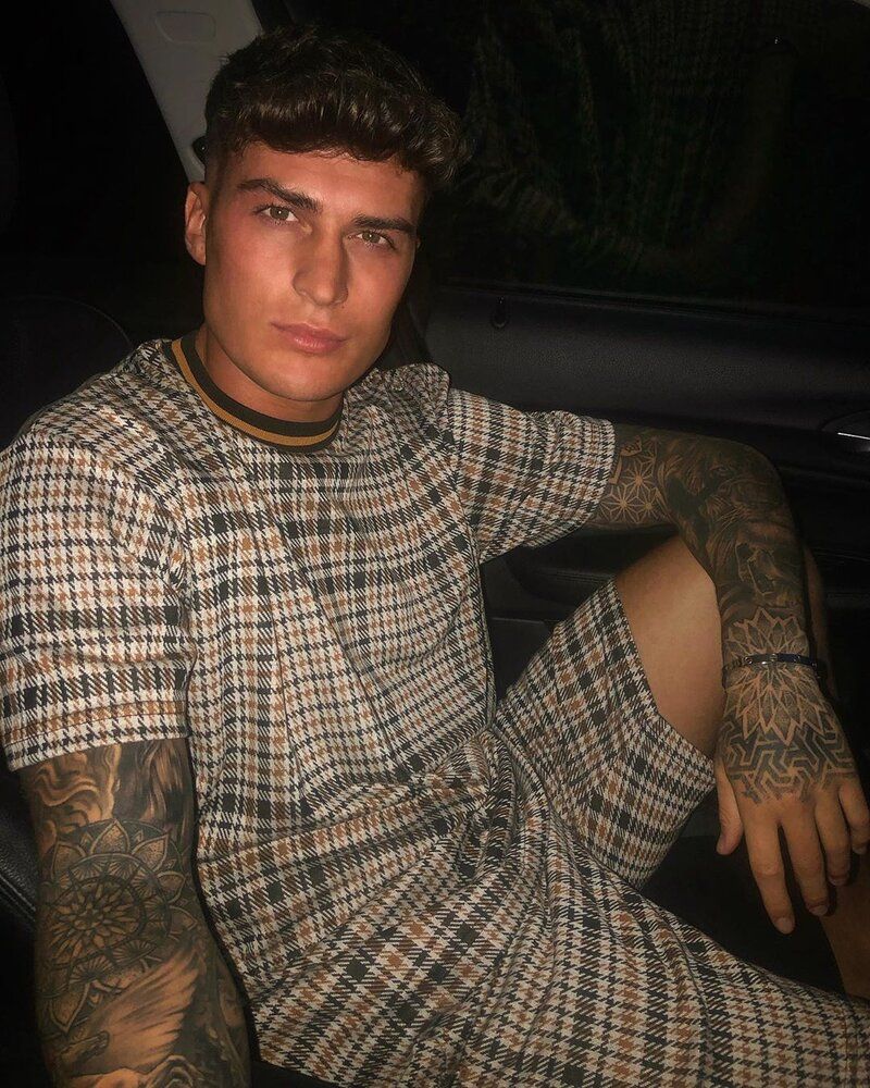 Jaymunro26 67247095 133668087855955 2816921410140452960 n