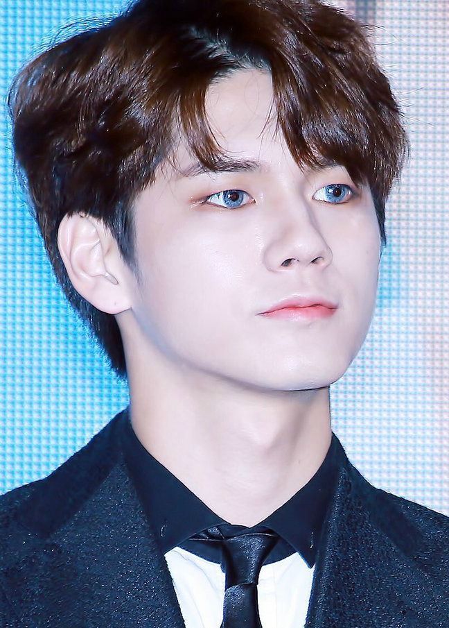 86E6AF4D 70F8 42EC B6B2 EEF0AC569028