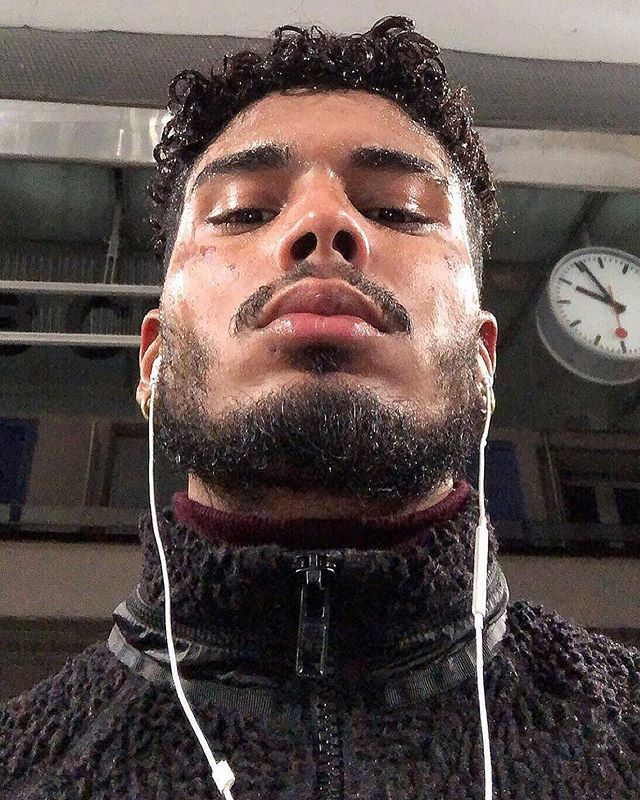 FAA9B71B C5F5 4124 9178 4608DA22EF6F