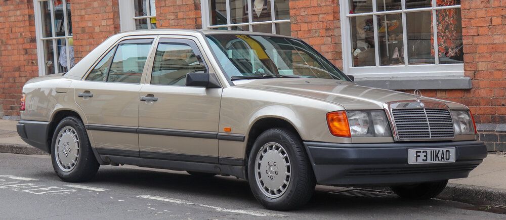 1988 Mercedes Benz 300d Diesel Automatic 30 Front