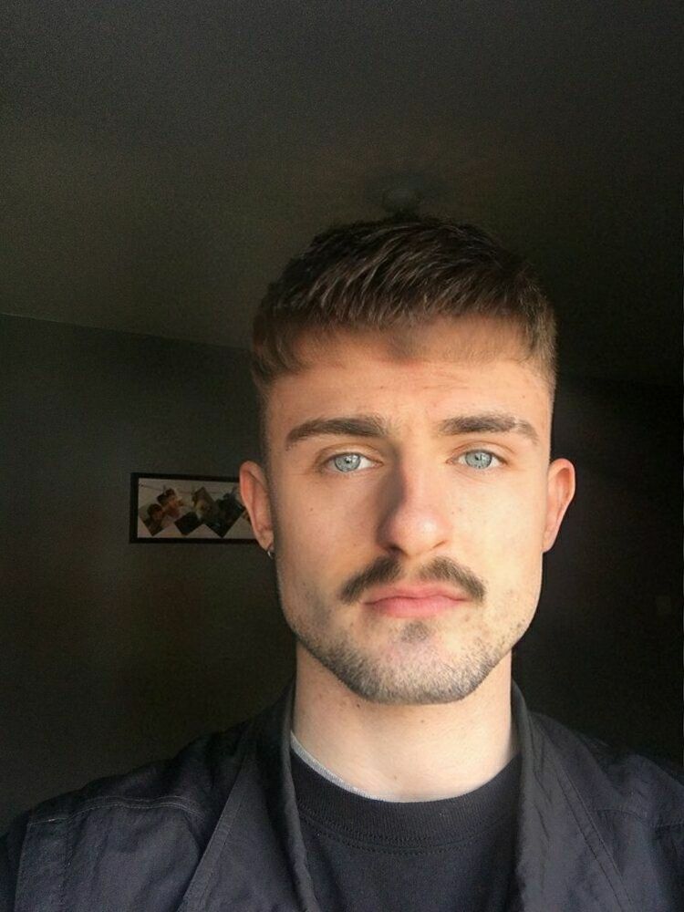 FaceApp 1585055363292