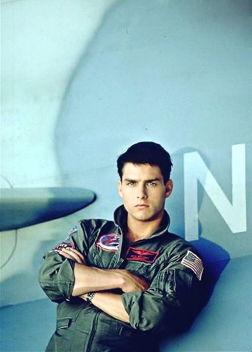 1450352512 tom cruise young image
