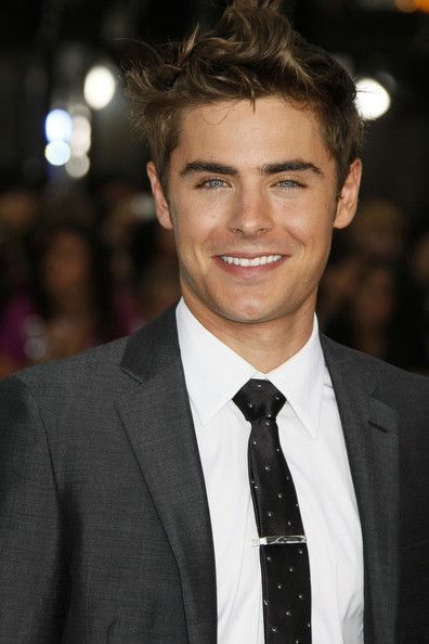 ZacEfronCharlieStCloudLosAngelesPremiereCLZP qTp0RTl