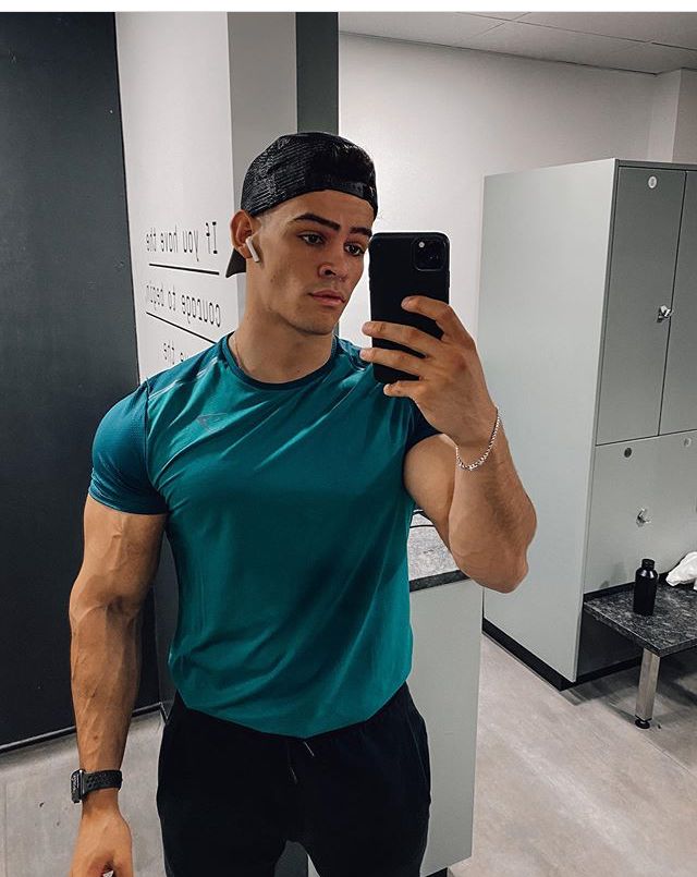 6F7392AE DB19 4D56 BD2A 2CCCB7FDE3B2