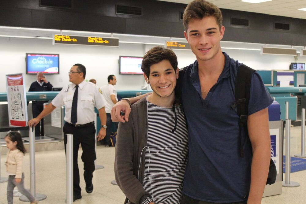 Tumblr lwzbay1eE31qa89dyo1 1280