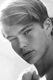 89F23CDF B433 4212 8727 6CEFBA7E9457