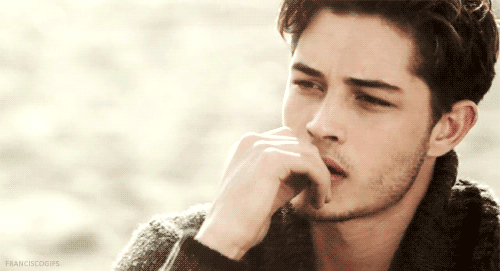 Tumblr mg13ejbOQp1qmuzrio1 500