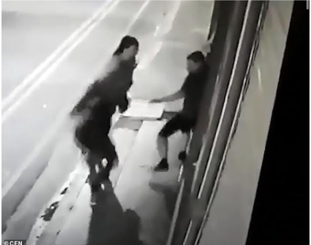 EB227AC8 FE0E 43E0 AA02 9B9227D78074