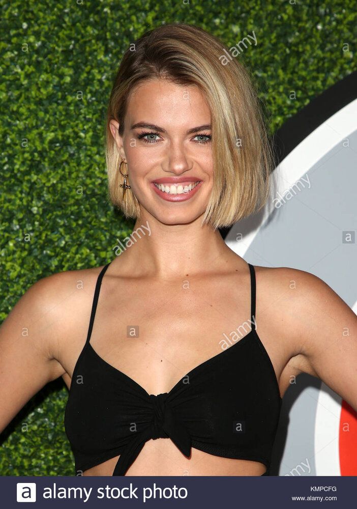 Los angeles ca december 7 hailey clauson at 2017 gq men of the year KMPCFG