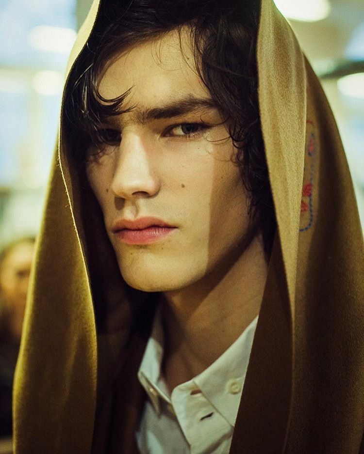 0B3BB6CA ECF6 4CCB 8E68 3031235C295E