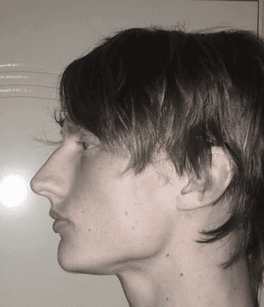 0F7A048E BA3E 4F49 B699 F2FDAC4C0977