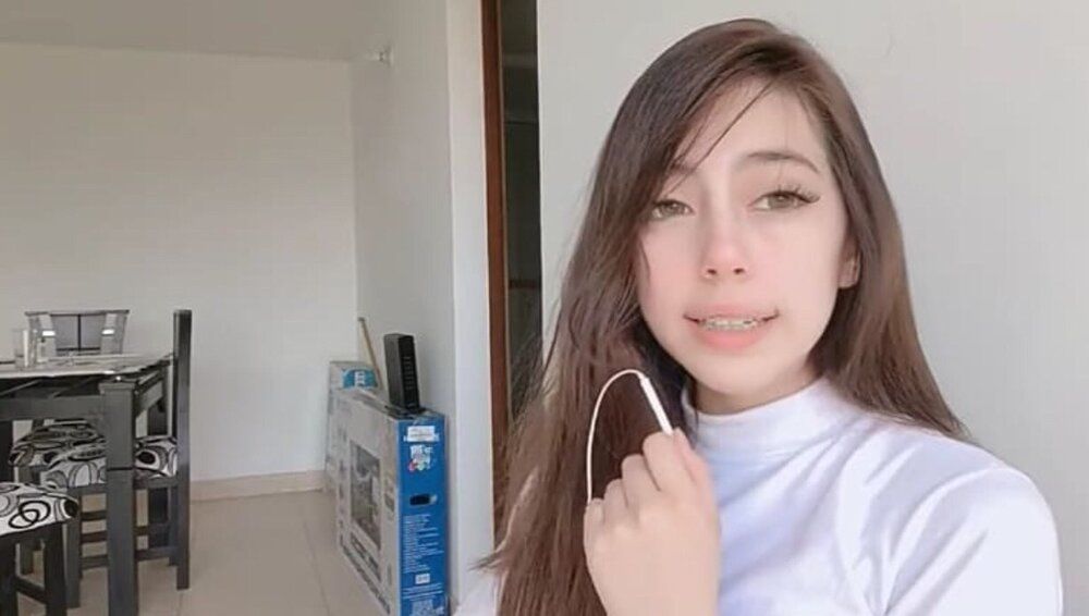 69185FF2 AA6C 4152 A4DB ECFD5453988A