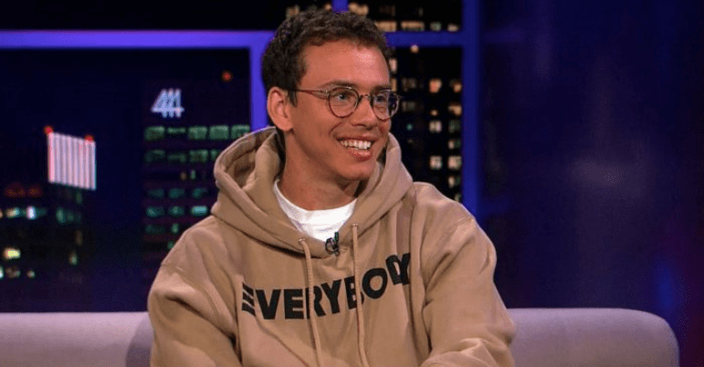 F803227D 8037 4156 A29A C0C439F0DDE5