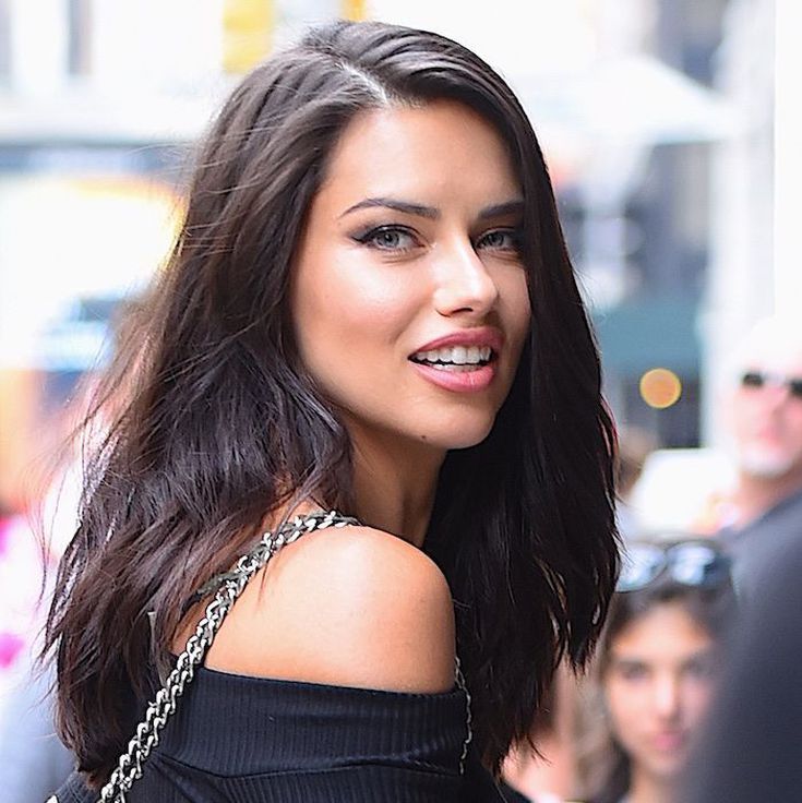Cdncliqueinccom  cache  posts  236071  adriana lima makeup 236071 1505846993191 main700x0c 