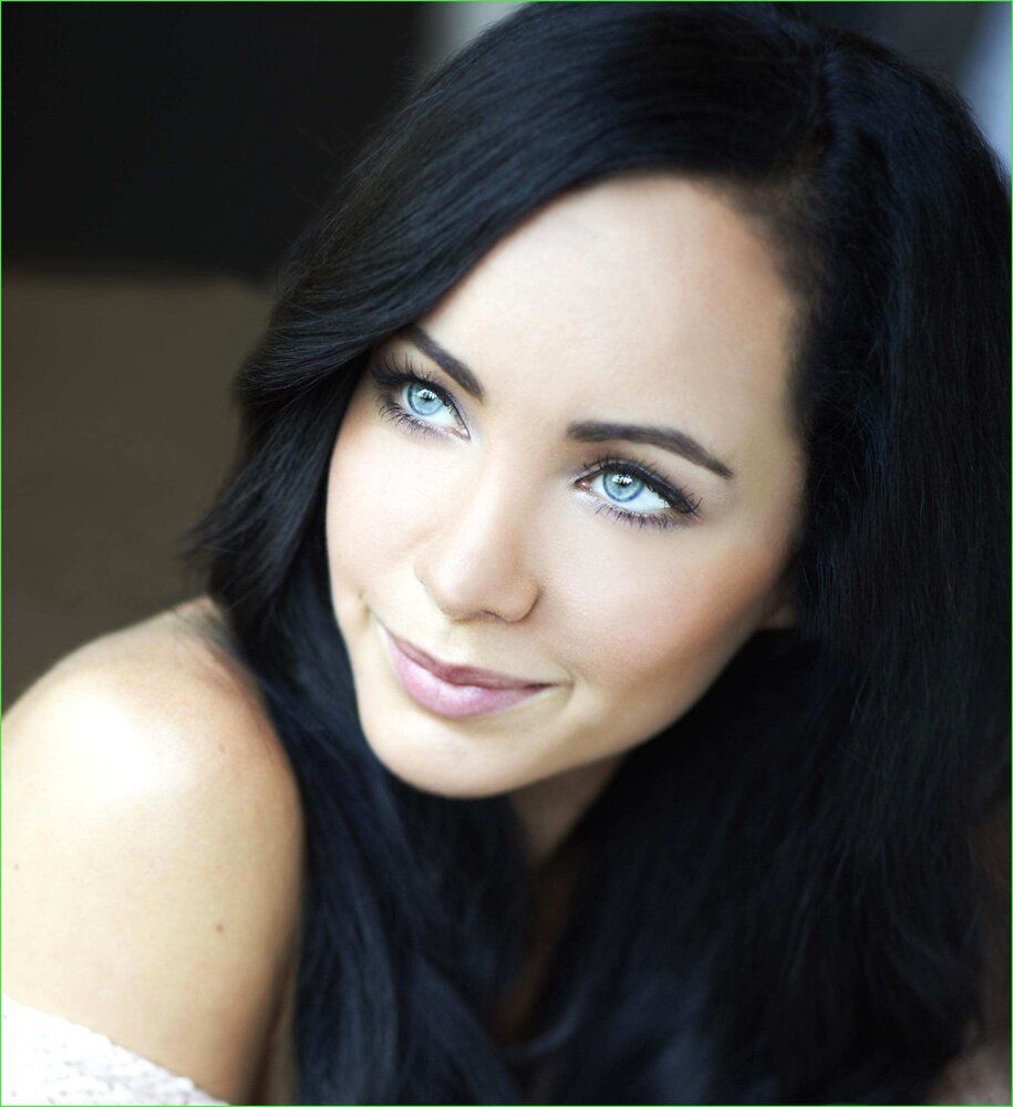 221 2216646 female celebrities with black hair and blue eyes