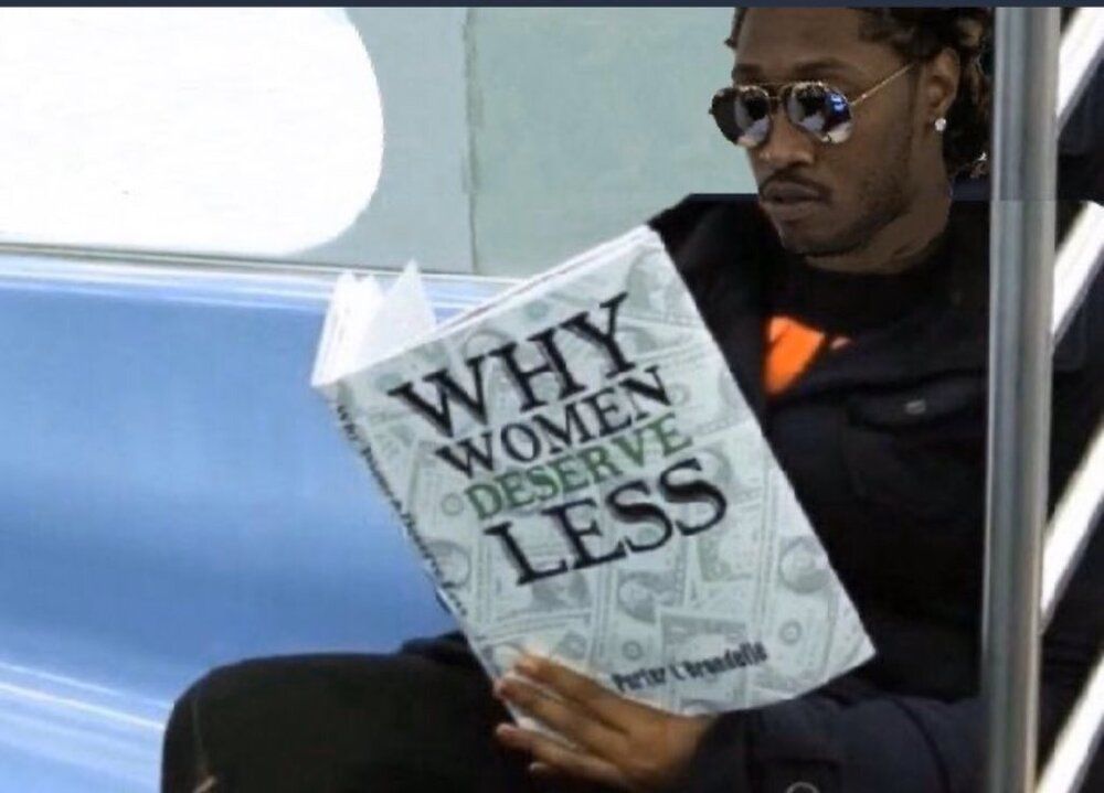 01939889 7975 4265 B3E4 44FA9C6EE3F7