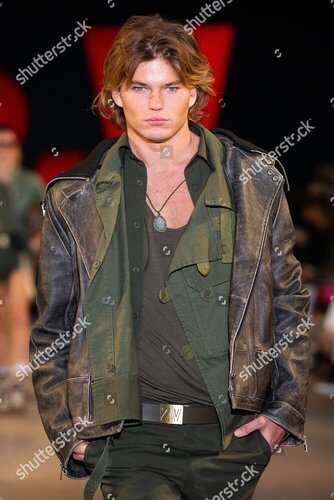 zadig-and-voltaire-show-runway-spring-summer-2019-paris-fashion-week-france-shutterstock-edito...jpg