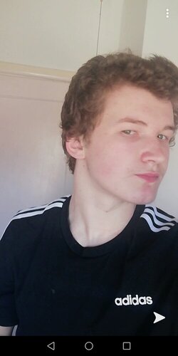 Screenshot_20200426_233151_com.snapchat.android.jpg