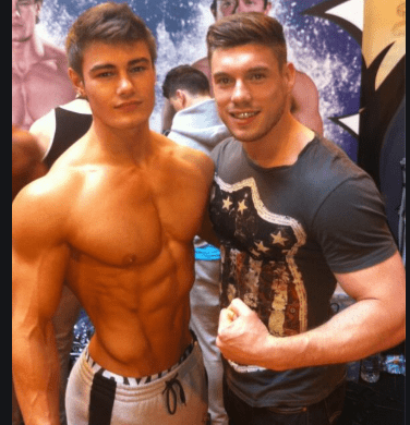 Jeff seid next to people