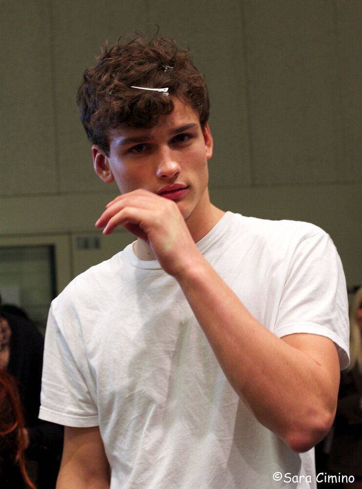 DBB70E2A E036 43B0 92A7 235E3B72FC30