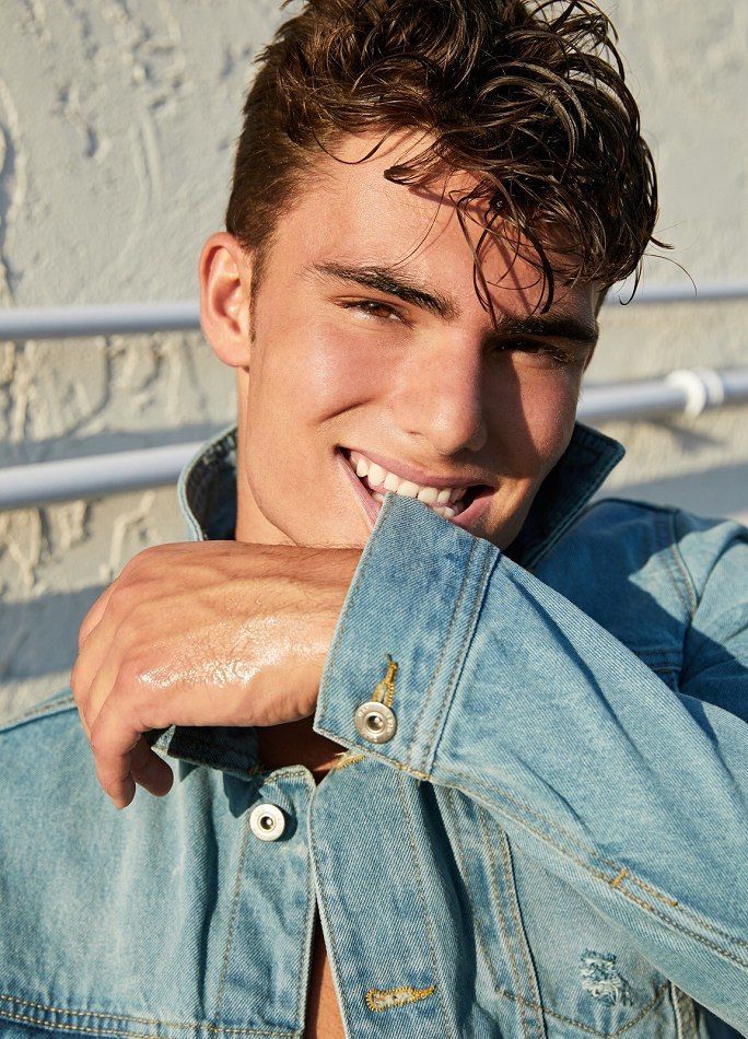 D5AAE76D EFE4 47B1 A344 4E23EC5A7CBF