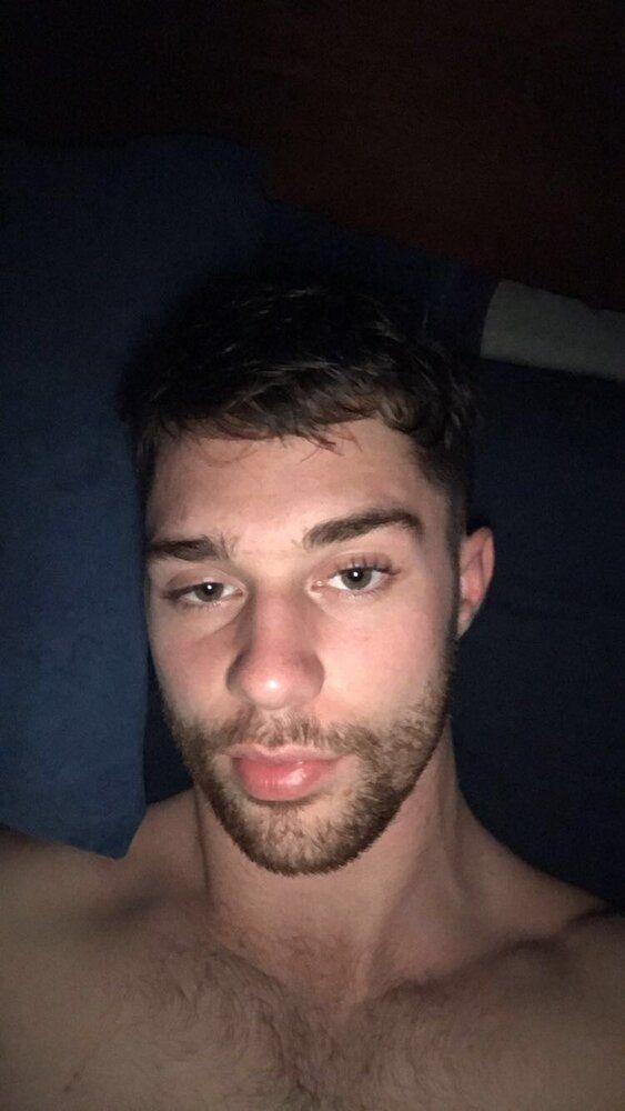 1FEFF235 8B15 4C1E 9A40 CA8FFBC0AFCB