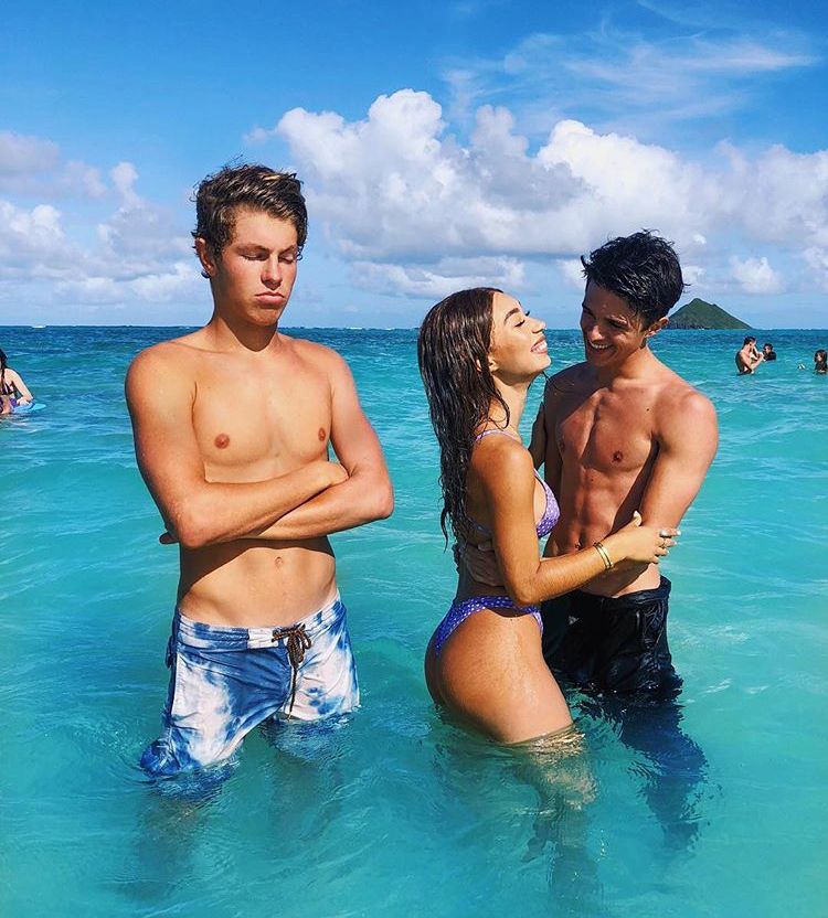 92f1b3bab017076c9b4998d988a4d103