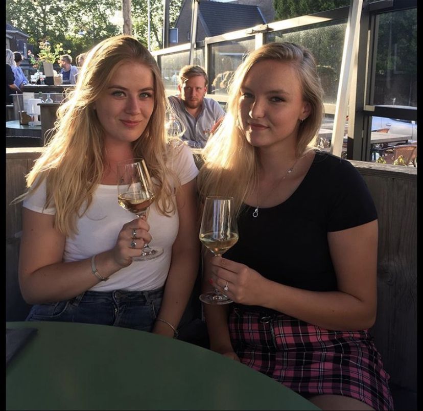 1ACCD1B8 1E70 40E4 AF7B 3AEAF620D746