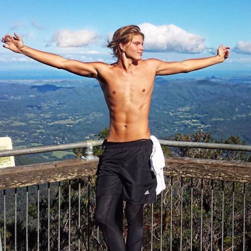 699addea1d368aada5ba6b88eb35e313