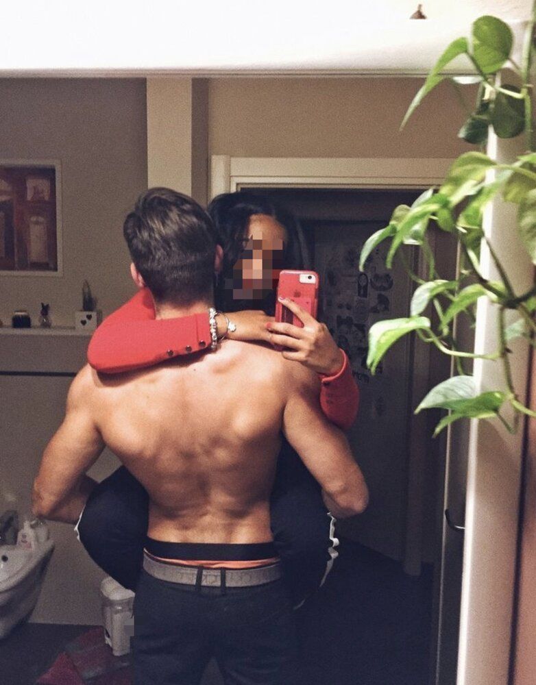 A75C855D 958D 4550 A7D2 44762FF51B6E