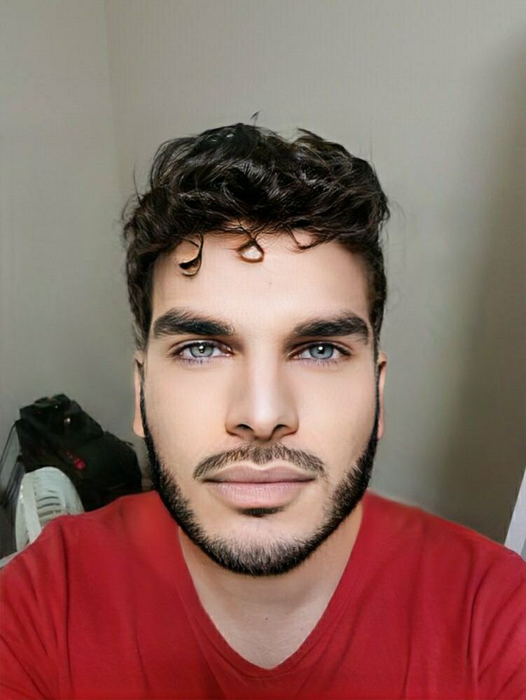 FaceApp 1588979685556